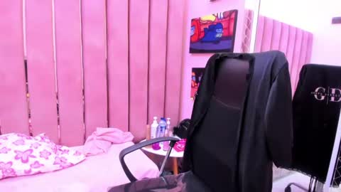 taylorbigass online show from 07-20-26, 02:59