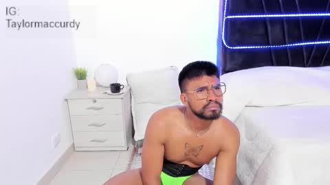 taylormaccurdy_ online show from 11-25-25, 05:13
