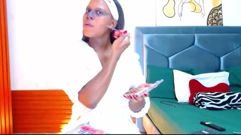 Tayra...  online show from 10-24-25, 03:03