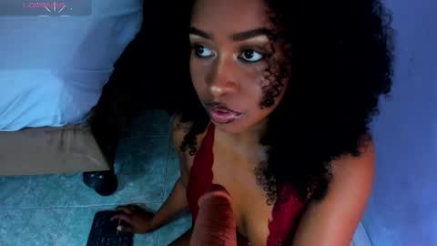 Snapshot of tayra_castle chatting on 05-01-26, 08:24 Tayra online show from 05-01-26, 08:24