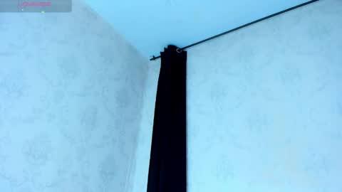 Snapshot of tayra_castle chatting on 05-04-26, 08:49 Tayra online show from 05-04-26, 08:49