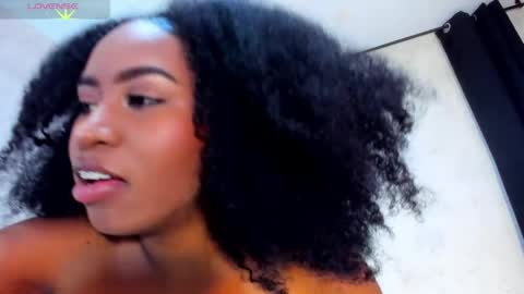Snapshot of tayra_castle chatting on 05-19-26, 08:48 Tayra online show from 05-19-26, 08:48