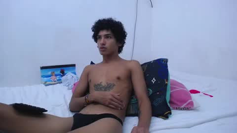 Snapshot of tayronx33 chatting on 12-22-24, 08:47 Tayron online show from 12-22-24, 08:47