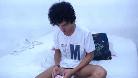 Snapshot of tayronx33 chatting on 12-23-24, 03:55 Tayron online show from 12-23-24, 03:55