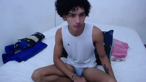 Snapshot of tayronx33 chatting on 12-30-24, 02:51 Tayron online show from 12-30-24, 02:51