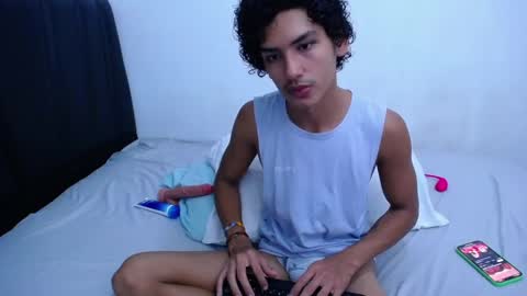 Snapshot of tayronx33 chatting on 03-03-25, 05:39 Tayron online show from 03-03-25, 05:39