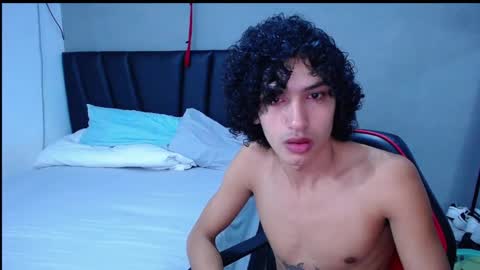 Snapshot of tayronx33 chatting on 11-06-25, 06:31 Tayron online show from 11-06-25, 06:31