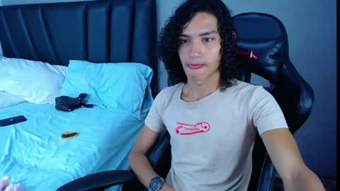 Tayron online show from 04-10-26, 04:01