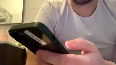 Tbest1986 online show from 03-25-26, 04:57