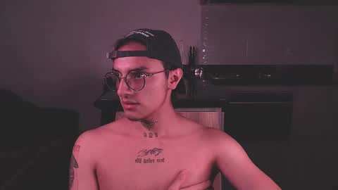 Teo independent model online show from 02-25-25, 03:09