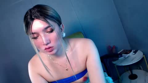 ellaine online show from 03-05-25, 03:40