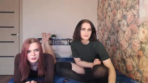 Snapshot of tearjuly chatting on 10-09-25, 11:41 July online show from 10-09-25, 11:41