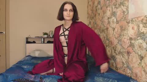 Snapshot of tearjuly chatting on 10-15-25, 04:29 July online show from 10-15-25, 04:29