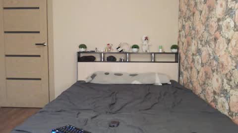 Snapshot of tearjuly chatting on 10-26-25, 01:39 July online show from 10-26-25, 01:39