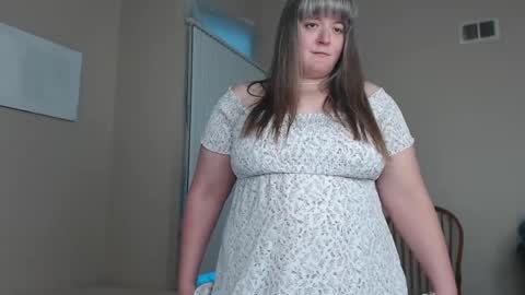 teases online show from 01-05-25, 03:55