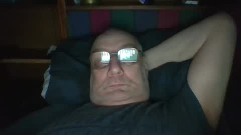 Mark online show from 04-18-26, 07:01