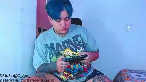 Snapshot of techno_420 chatting on 12-31-24, 04:38 Charlee He online show from 12-31-24, 04:38