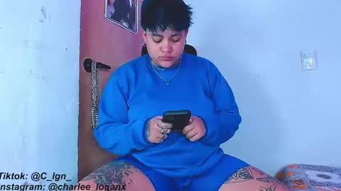 Snapshot of techno_420 chatting on 01-03-25, 03:05 Charlee He online show from 01-03-25, 03:05