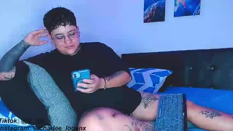 Snapshot of techno_420 chatting on 01-27-25, 11:22 Charlee He online show from 01-27-25, 11:22