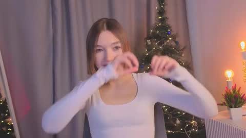 all me precious   online show from 12-18-25, 05:35