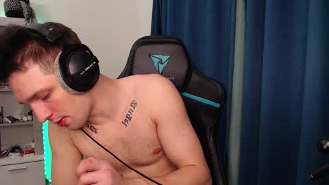 Teddy online show from 02-01-25, 01:12