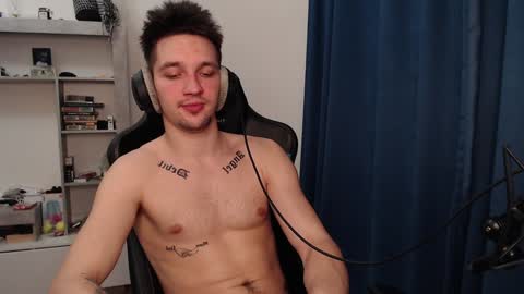 Teddy online show from 02-06-25, 06:24