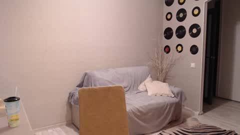 Teddy online show from 10-29-25, 06:48