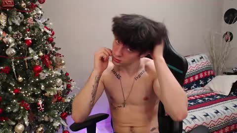 Teddy online show from 12-21-25, 10:28