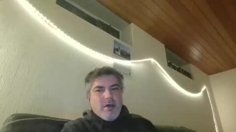 Peter online show from 03-05-25, 01:21