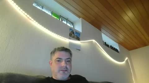 Peter online show from 03-12-25, 04:35