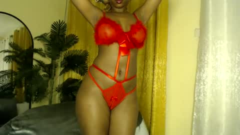 Snapshot of teelouh chatting on 07-08-26, 09:52 Kittie online show from 07-08-26, 09:52