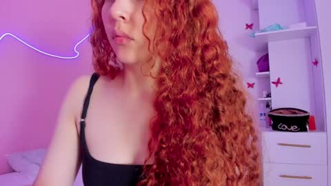 Snapshot of teffsweet18 chatting on 12-26-24, 08:32 Amy No penetration Virgiin giirl online show from 12-26-24, 08:32