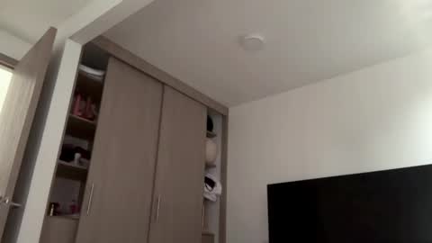 Amy No penetration Virgiin giirl online show from 03-31-26, 11:32