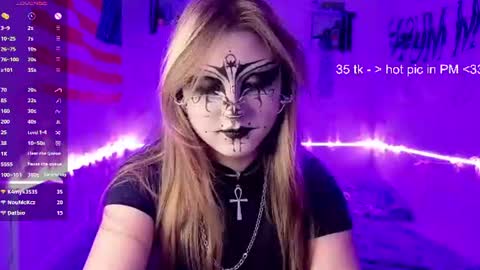 Snapshot of teganbruns chatting on 06-17-26, 06:42 teganbruns online show from 06-17-26, 06:42