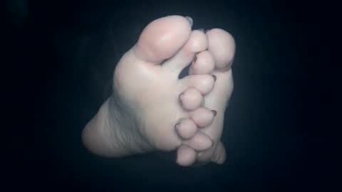 Snapshot of telegram1030 chatting on 11-15-25, 07:16 Viv West online show from 11-15-25, 07:16