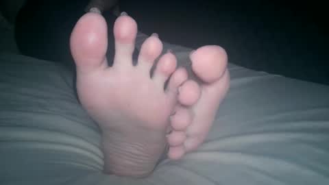 Snapshot of telegram1030 chatting on 11-27-25, 04:14 Viv West online show from 11-27-25, 04:14