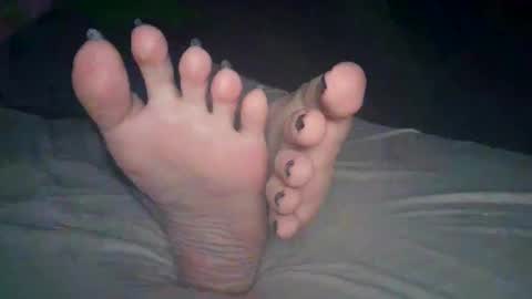 Viv West online show from 12-18-25, 03:12