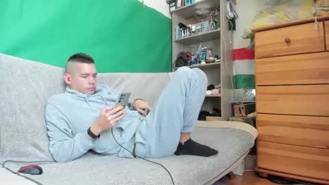 Virg Lszl online show from 10-31-25, 11:22