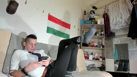 Snapshot of telepaticman chatting on 01-16-26, 04:33 Virg Lszl online show from 01-16-26, 04:33