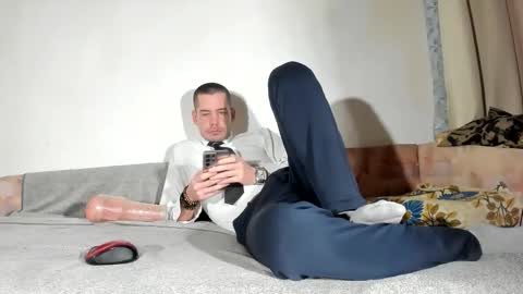 Snapshot of telepaticman chatting on 02-14-26, 06:54 Virg Lszl online show from 02-14-26, 06:54