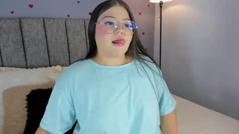 Snapshot of tellme_abby chatting on 05-26-26, 09:22 Abby online show from 05-26-26, 09:22
