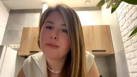 Lana online show from 03-09-26, 09:35