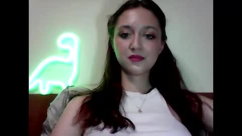 Snapshot of temptingvision chatting on 02-09-25, 03:45 temptingvision online show from 02-09-25, 03:45