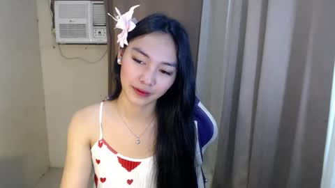 YOGIRL MAXINE online show from 07-19-26, 09:24