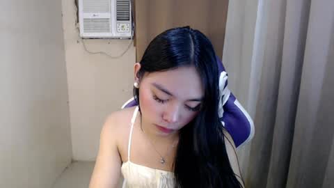 YOGIRL MAXINE online show from 07-22-26, 05:10