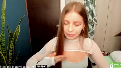 Snapshot of temptressweet chatting on 03-25-26, 08:59 Scar online show from 03-25-26, 08:59