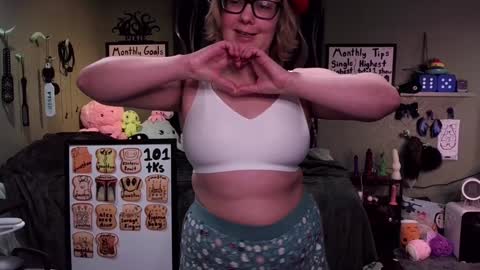 Snapshot of ten_tickle_pixie chatting on 01-10-25, 11:29 Pixie and Tentacle Overlord online show from 01-10-25, 11:29