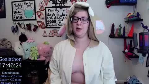 Snapshot of ten_tickle_pixie chatting on 11-20-25, 07:24 Pixie and Tentacle Overlord online show from 11-20-25, 07:24