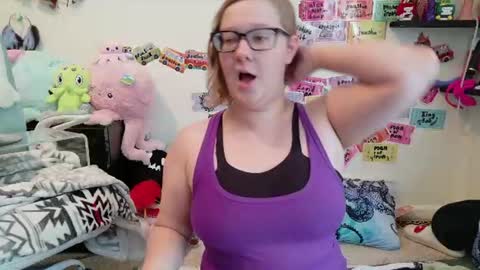 Pixie and Tentacle Overlord online show from 07-01-26, 06:18