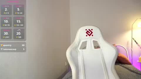 Snapshot of tender_babyy chatting on 03-07-25, 03:18 Sexy girl Li online show from 03-07-25, 03:18